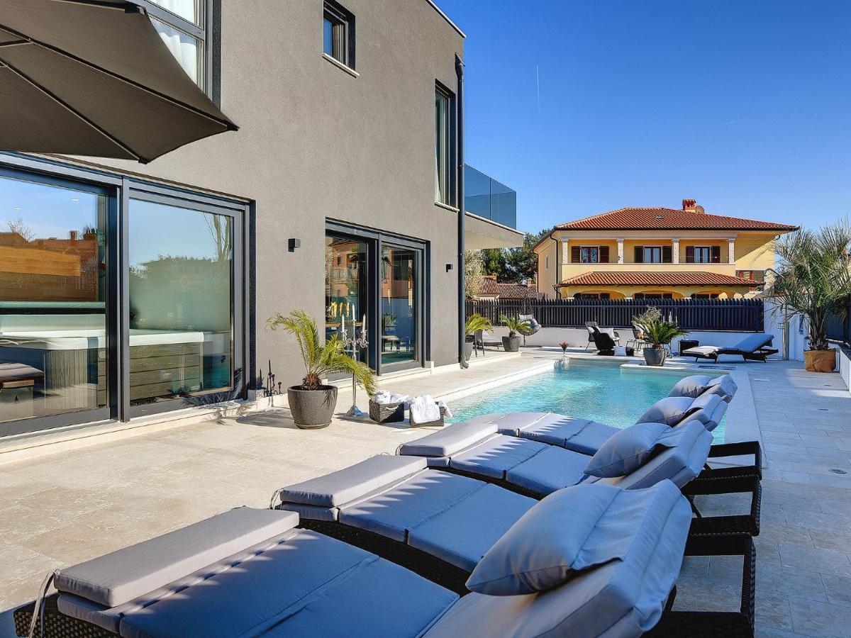 Luxurious In With Pool * Rovinj